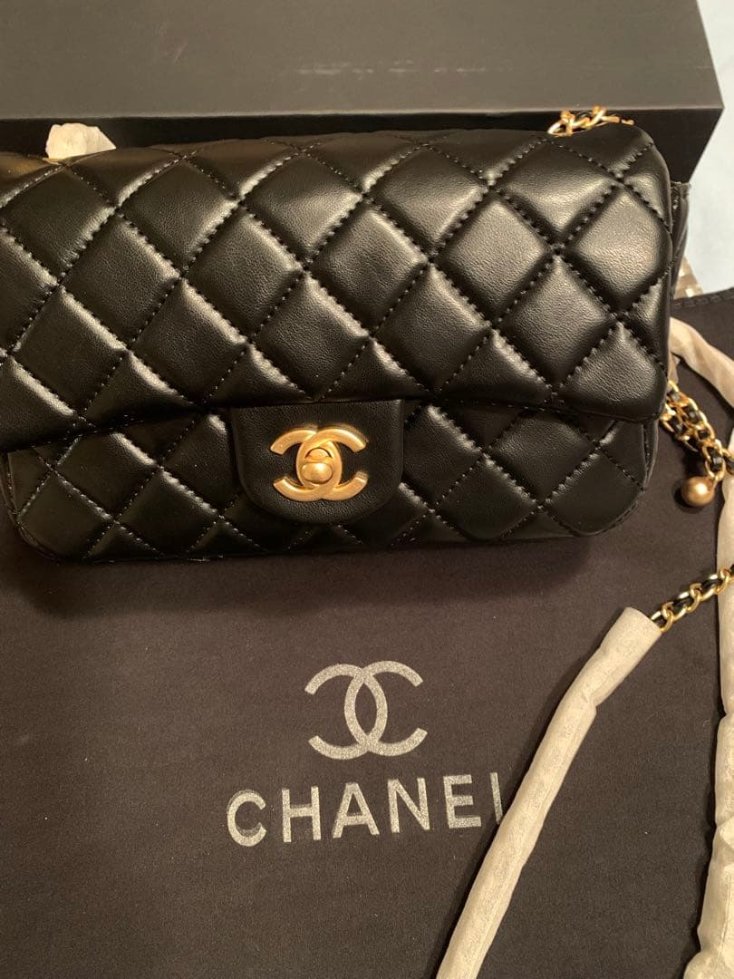 CHANEL シャネル ブラック ショルダーバッグノベルティ マトラッセ 希少新品 シャネル ノベルティ CHANEL マトラッセ キルティング