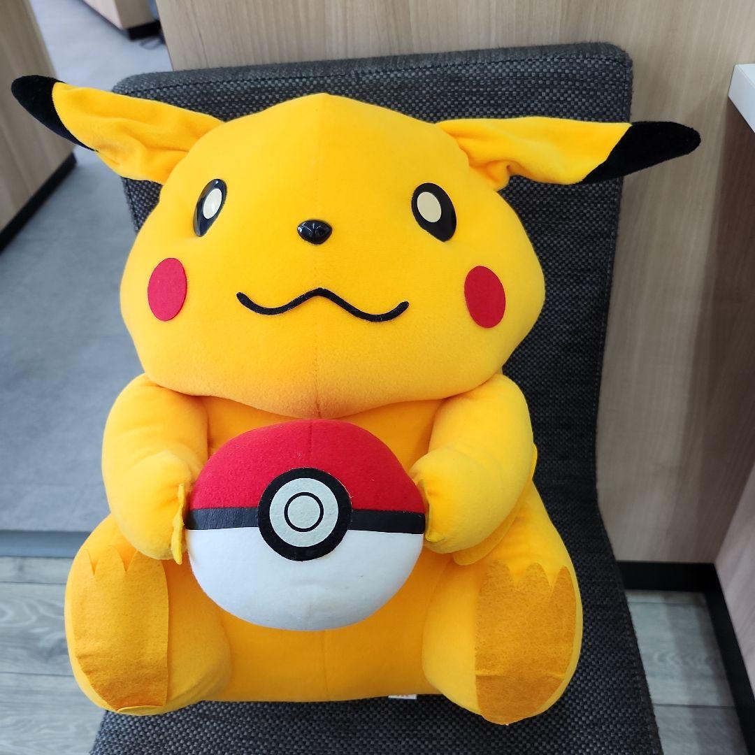 初期型 新品 ピカチュウ ぬいぐるみ モンスターボール - メルカリ