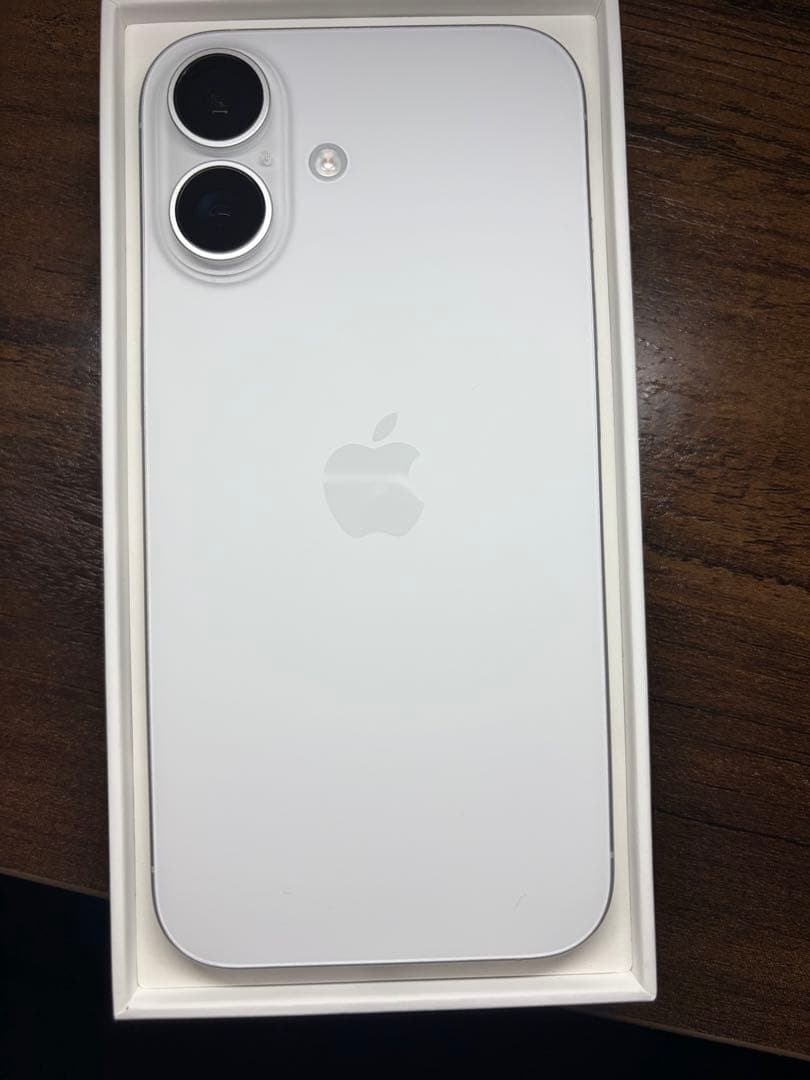 Apple iPhone 16 ホワイト 256GB 本体 Refurbished iPhone 16 256GB - White (Unlocked) - Apple (CA)