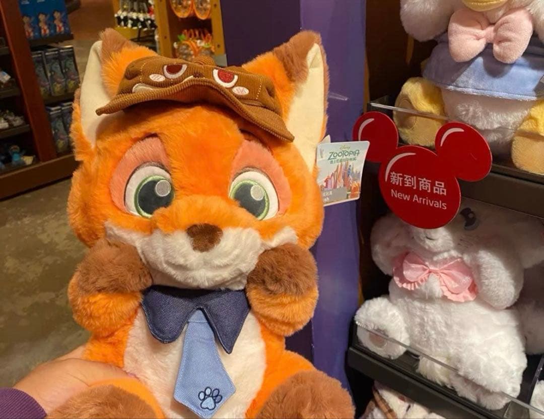 上海ディズニー 小さい旅人 ズートピア ニックぬいぐるみ