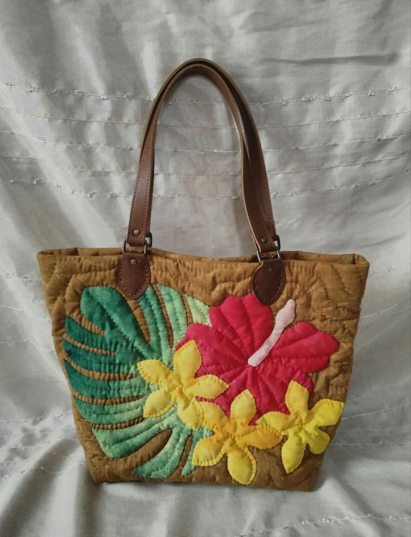 ☆254.ハワイアンキルト・バッグ・ハイビスカス＆プルメリア