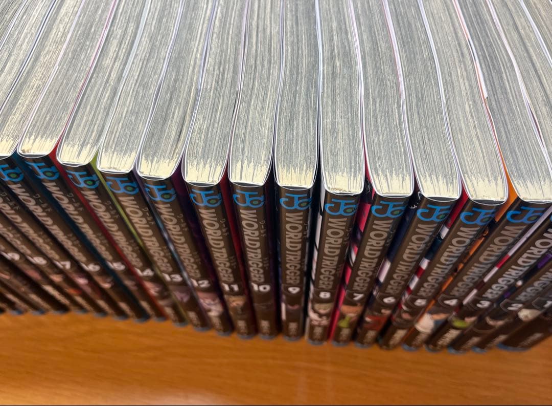 ワールドトリガー 1-27巻、データブックセット 非全巻 - メルカリ