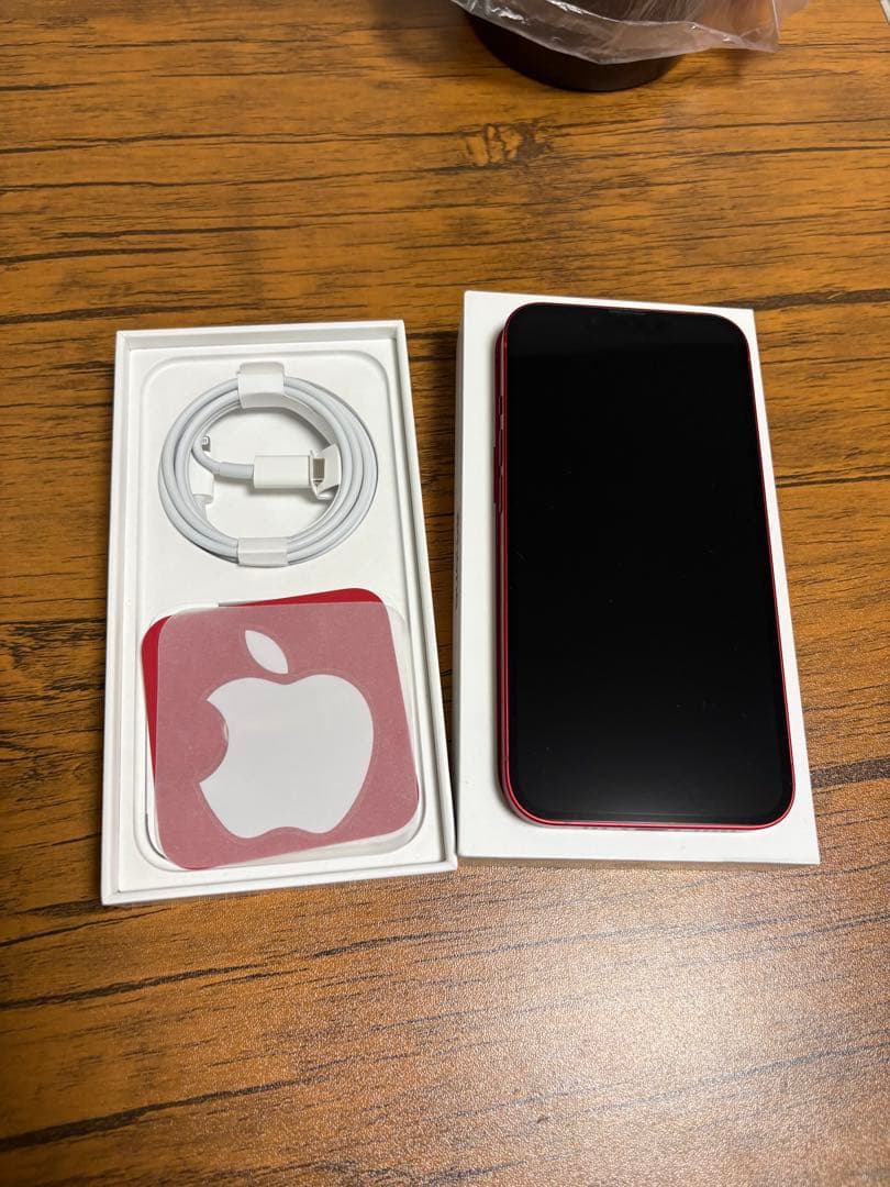 iPhone 13 128GB SIMフリー red