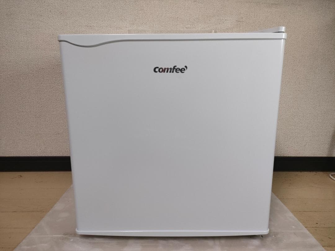 美品 コンフィー/comfee 小型冷蔵庫 RCD45WH/E 2024年製 1.jpg