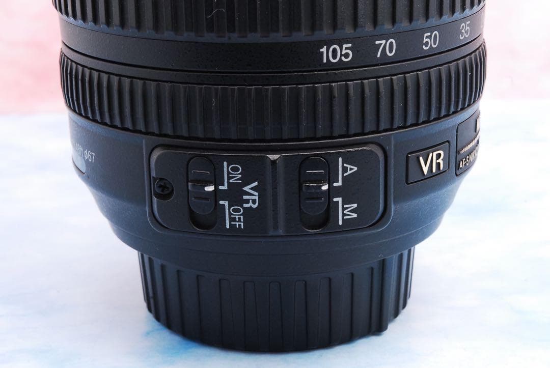 Nikon AF-S DX 18-105mm f3.5-5.6 VR★極美品
