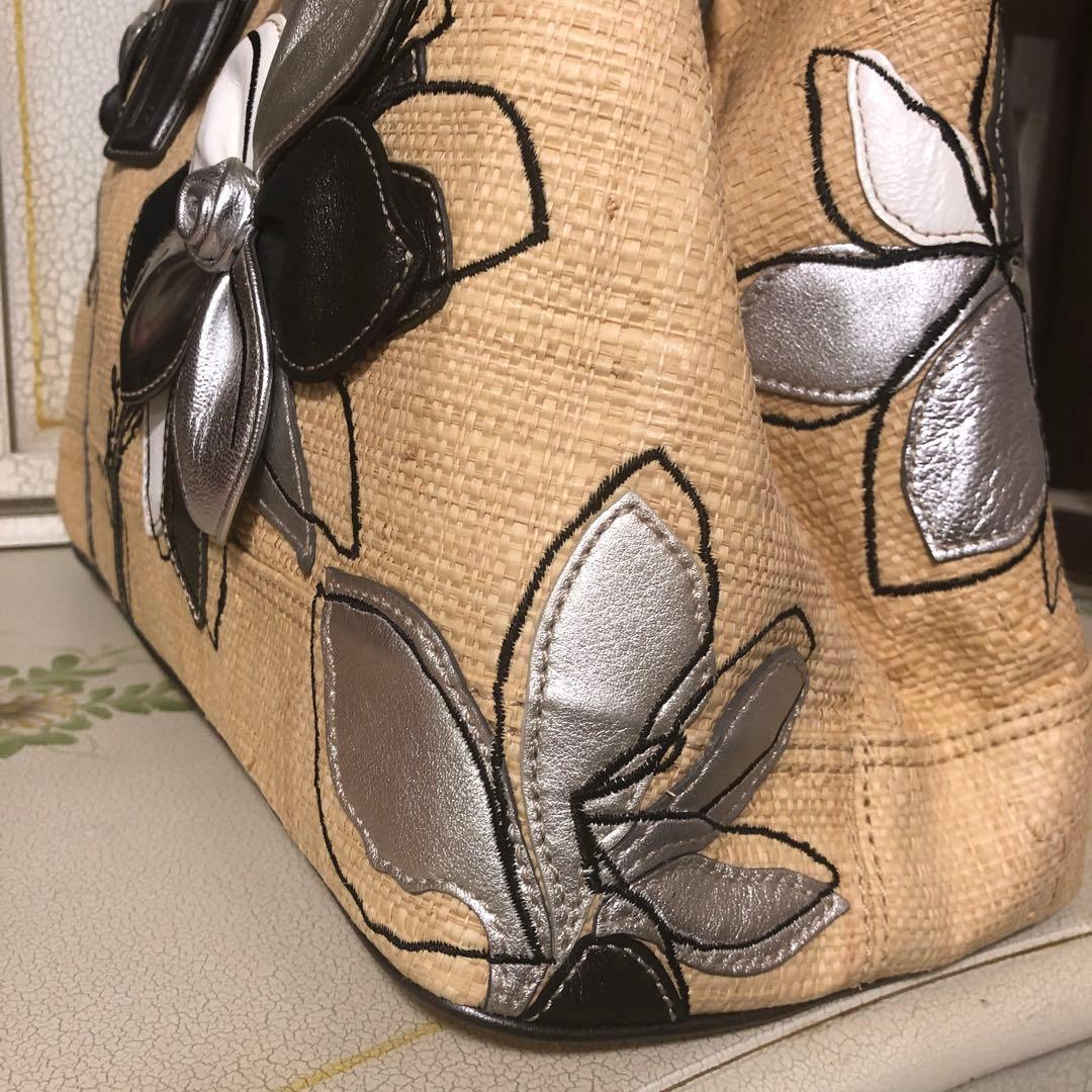 COACHストロートートバッグ フラワーハンプトンズ - メルカリ