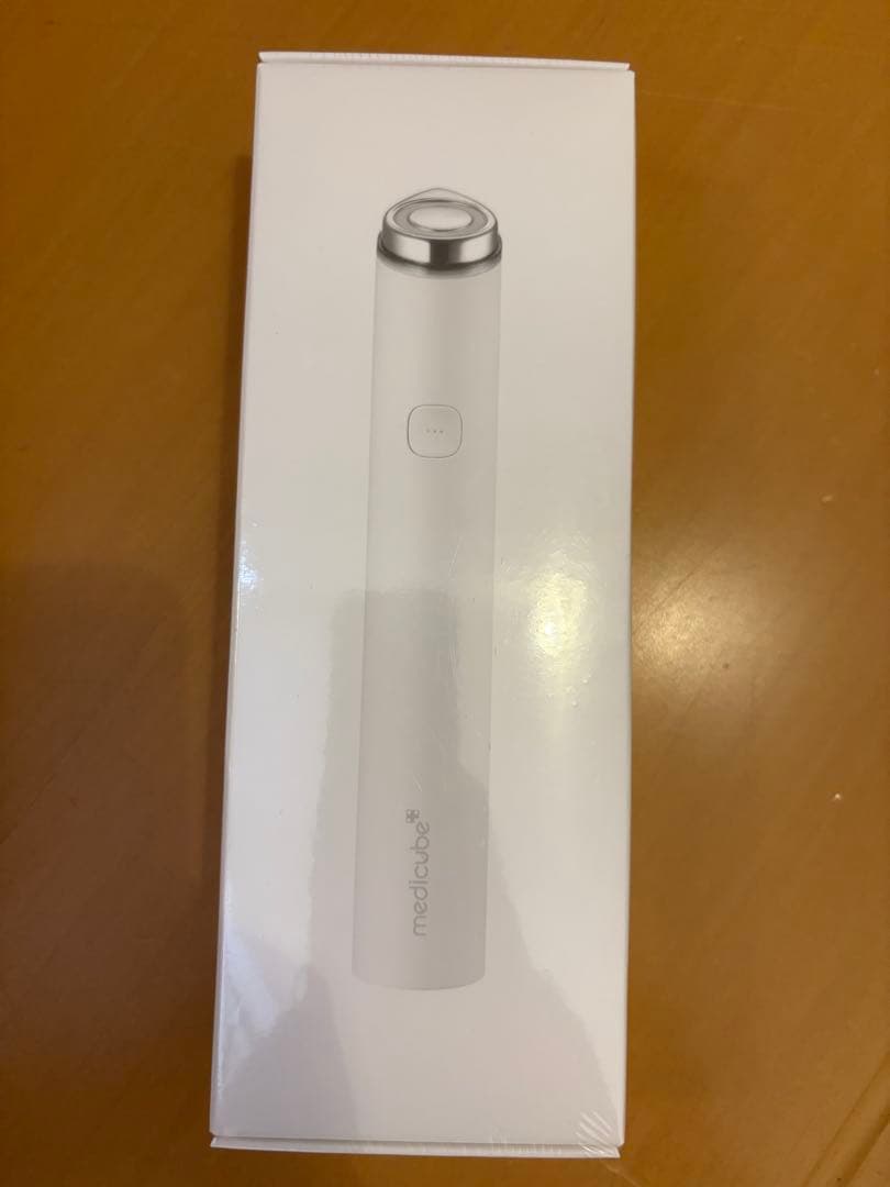 新品未開封　メディキューブ　AGE-R BOOSTER PRO MINIホワイト Buy Medicube AGE-R Booster Pro Mini White online | Shop at Boozyshop!