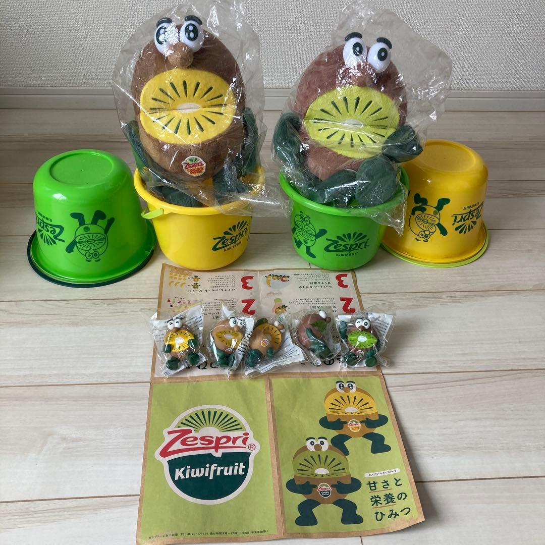 Zespri キウイブラザーズ ぬいぐるみセット - メルカリ