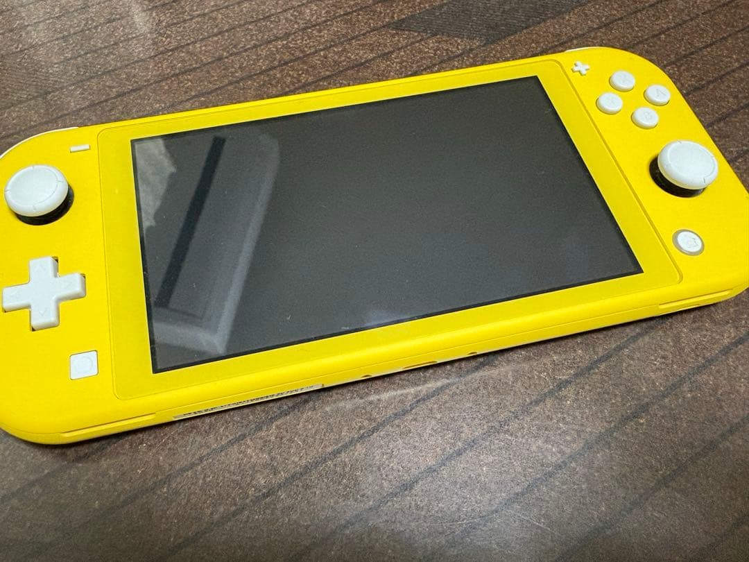 Nintendo Switch Lite イエロー 充電器あり ハードカバー付き Amazon.co.jp: 【任天堂ライセンス商品】PCハードカバーfor Nintendo