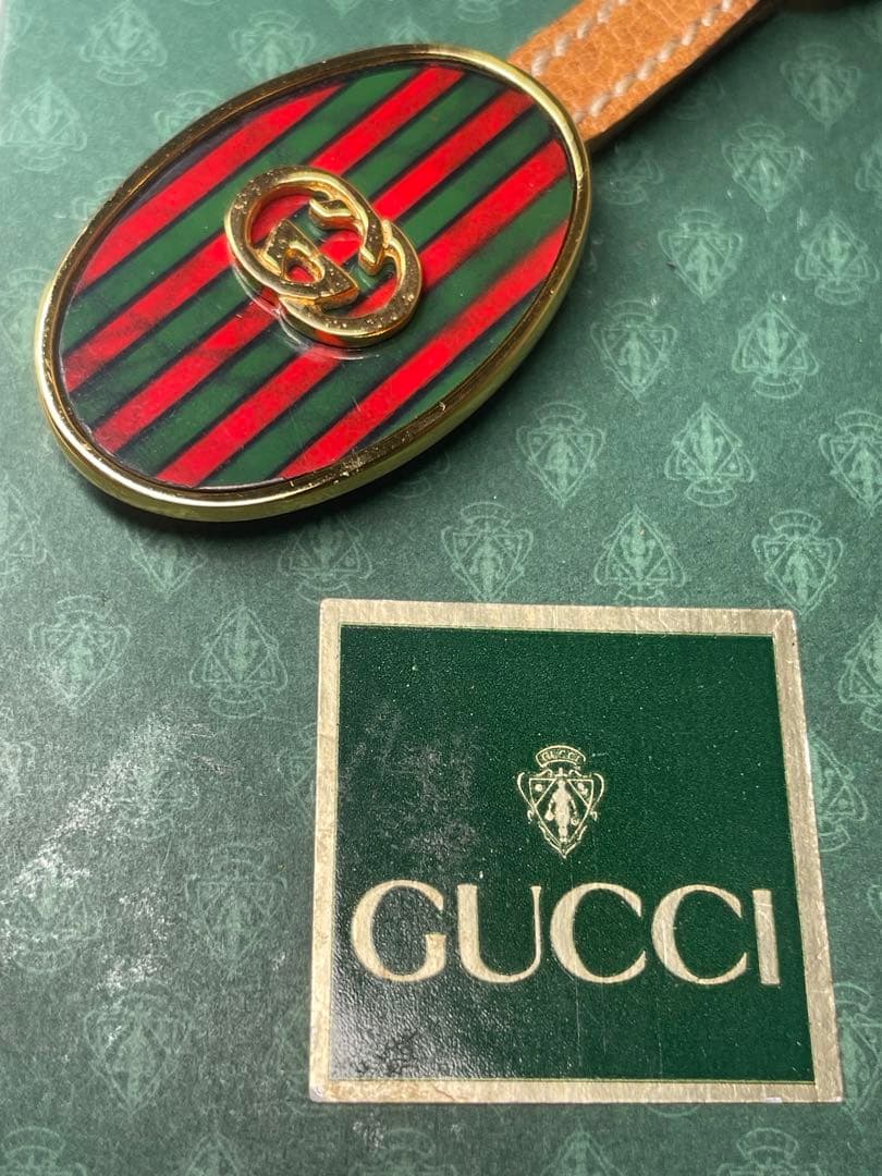 【新品未使用】GUCCI キーホルダー ゴールド金具 レトロ シェリーライン 楽天市場】GUCCI グッチ キーホルダー ゴールド金具 レトロ シェリー