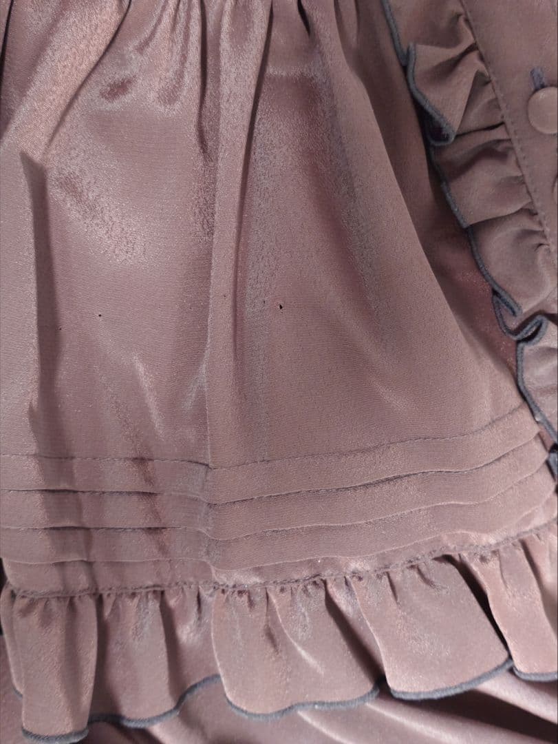 Metamorphose ピンタックティアードジャンパースカート ブラウン