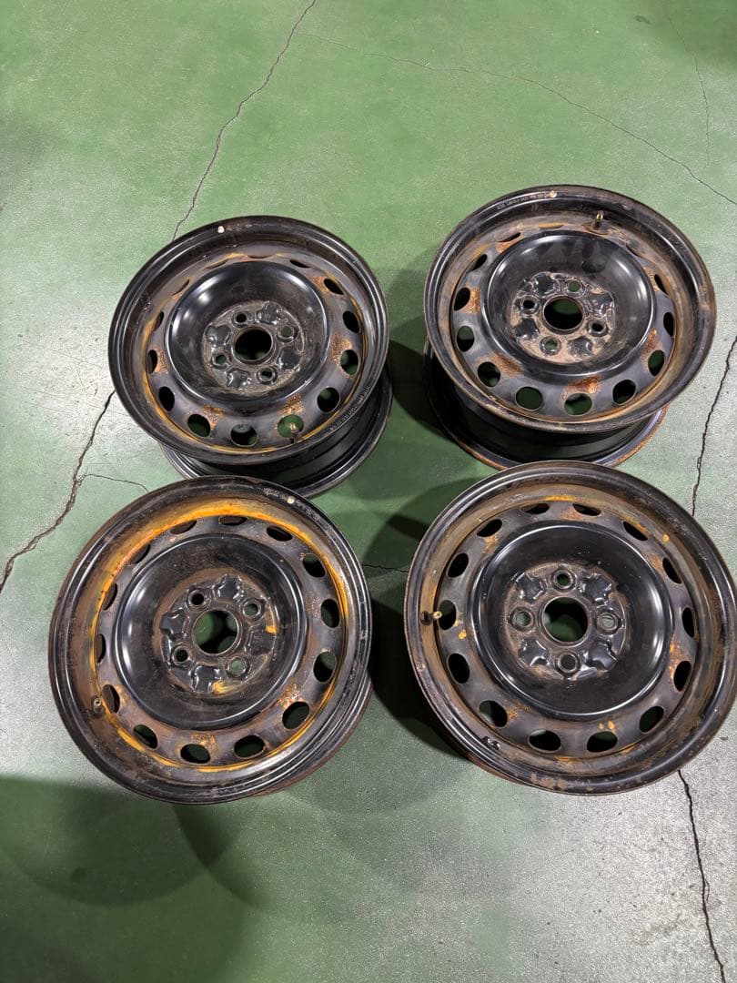デミオ　純正　14インチ　6j +45 鉄チン マツダ(純正) デミオ純正 鉄チン14インチ 6j のパーツレビュー | NV100