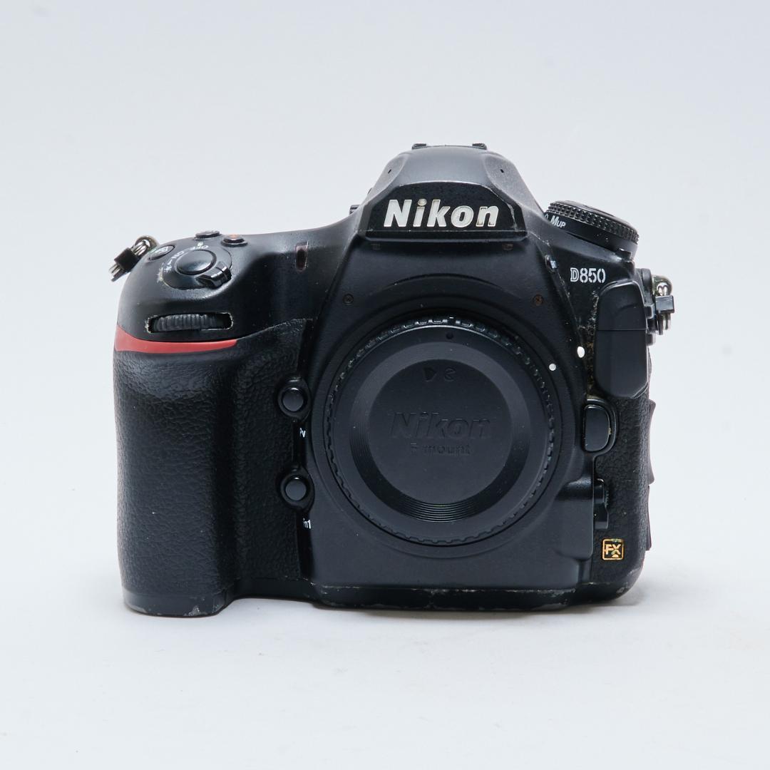 Nikon D850 デジタル一眼レフカメラ バッテリー1個付 ニコン Nikon 一眼レフカメラ D850 ボディ の通販 - カテゴリ：カメラ