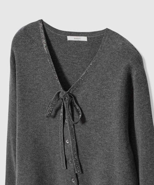 【超貴重！新品◆ANAYI◆《ステップビジューVネックカーディガン（グレー）》】