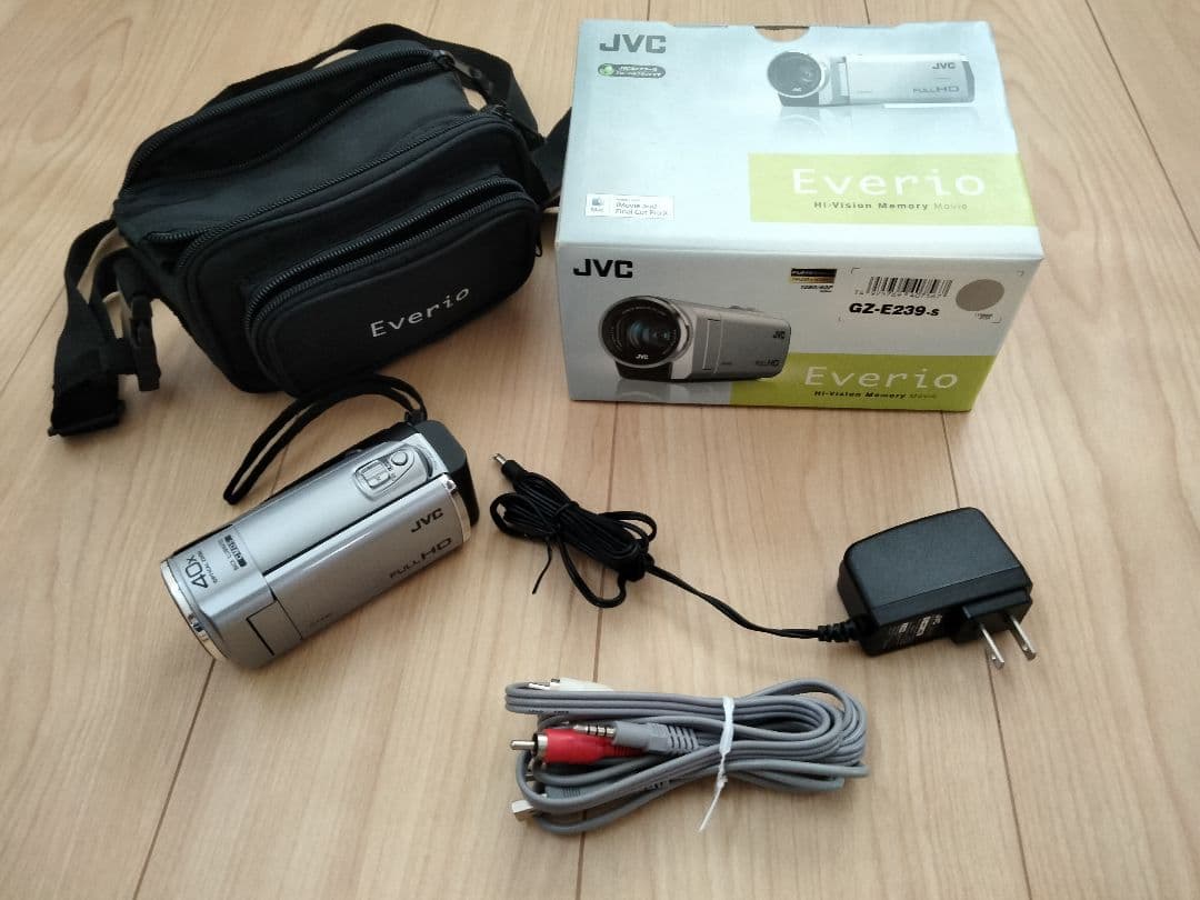 ●JVC ハイビジョンメモリームービー 携帯ケース付き ハイビジョンメモリームービーGZ-EX250製品情報 | JVC