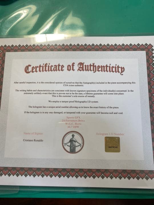 クリスティアーノロナウド 直筆サイン証明書付 縦30cm×横20cm - メルカリ