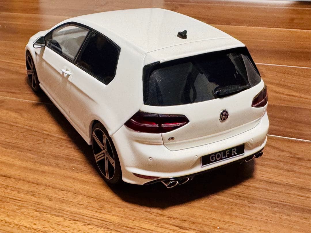 VW Golf R】 Otto モデルカー 1/18 - 自動車最低 価格