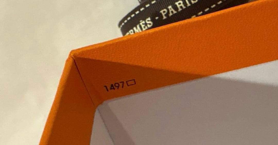 極美品】Hermes エルメス バーキン 25空箱 32×28×16 - メルカリ