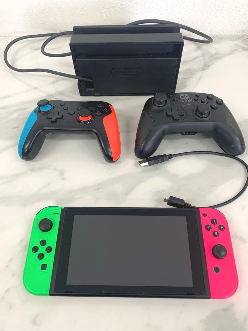 ＊【ジャンク品】Nintendo Switch HAC-001 コントローラ付き 任天堂 【ジャンク中古品】【Switch】任天堂Switch HAC-001-01-962528