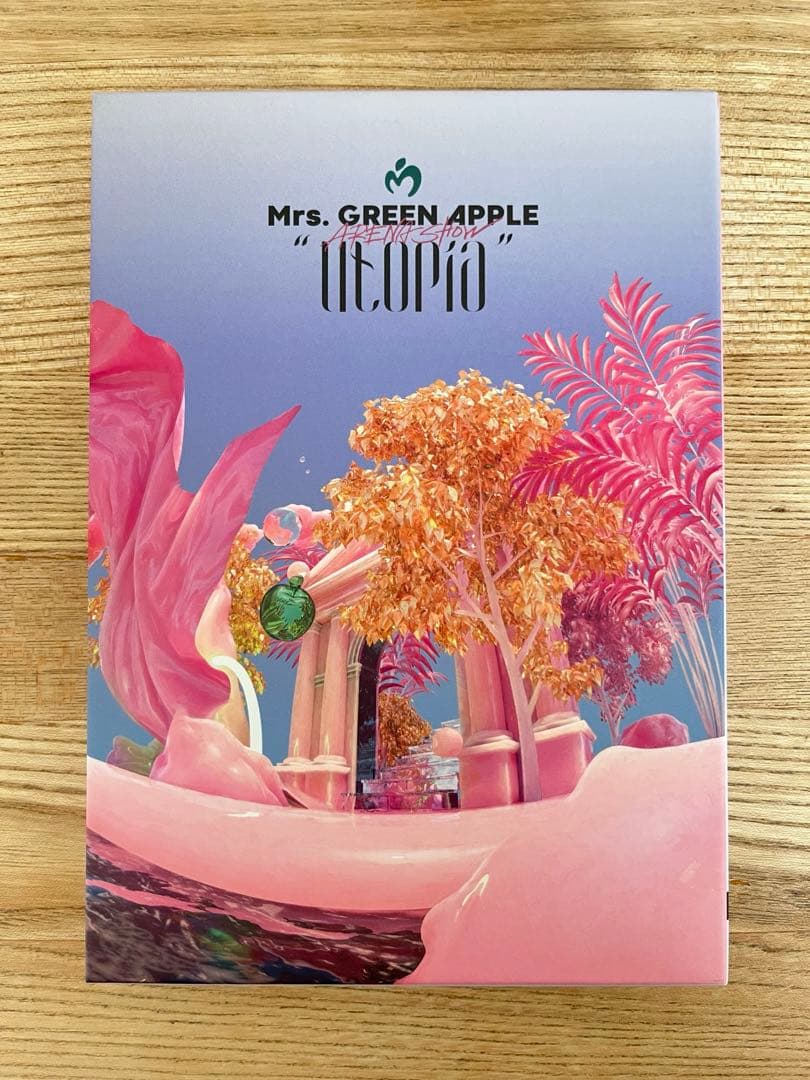 ARENA SHOW “Utopia”初回限定盤Mrs. GREEN APPLE - メルカリ