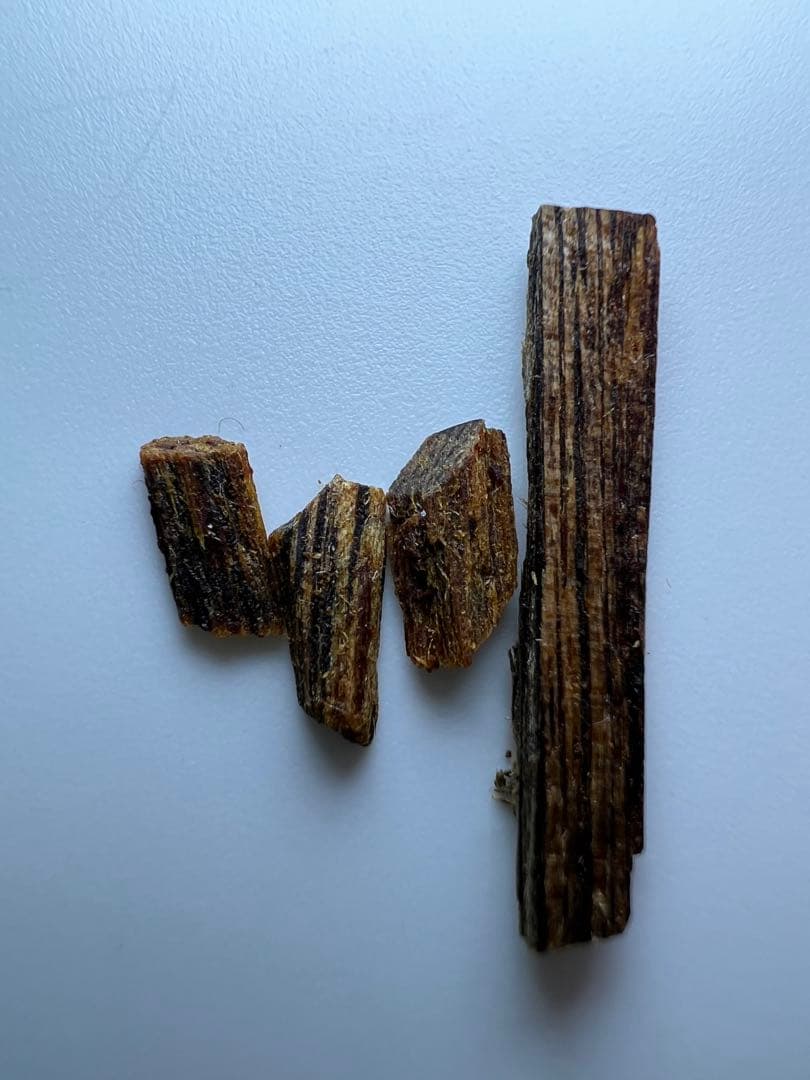 古渡命銘木 名香 米川常白銘 伽羅　銘【東雲】0.178g 香木/沈香/伽羅