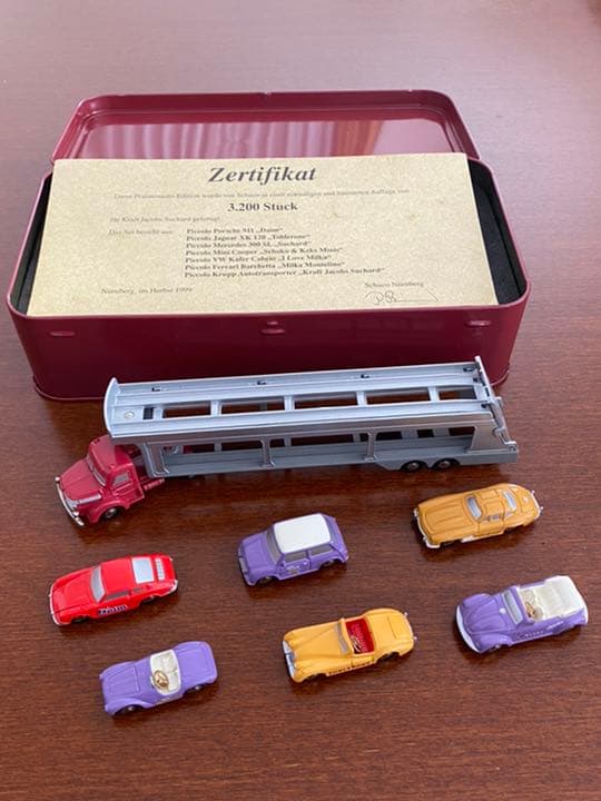 【Schuco Piccolo 超希少】Milka 2001年限定セット缶入り Schuco Piccolo 超希少】Milka 2001年限定セット缶入り - メルカリ