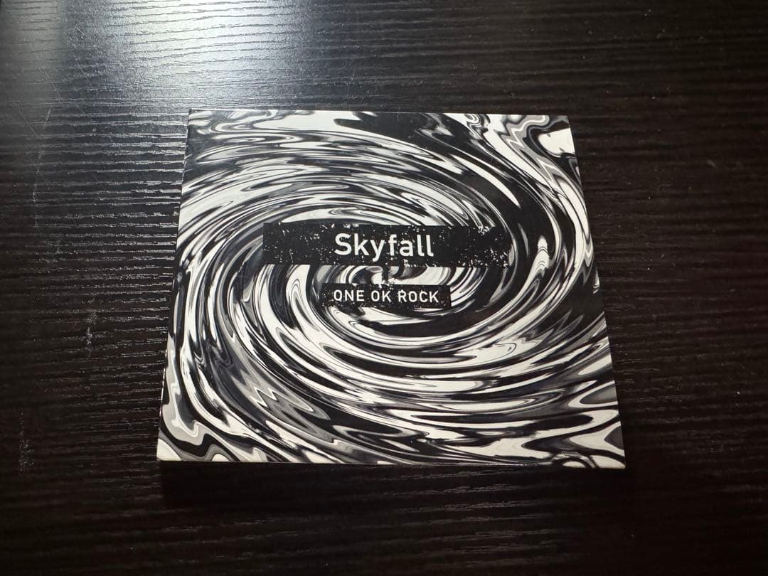【正規品】 Skyfall 会場限定盤 CD ONE OK ROCK Skyfall ワンオクロック CD会場限定盤 : スターアップ