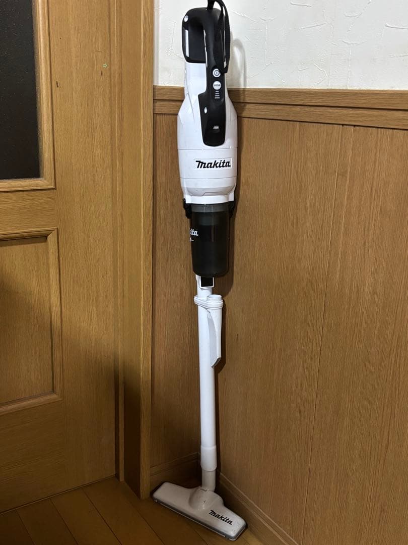 マキタ掃除機 CL286FD 本体のみ - メルカリ