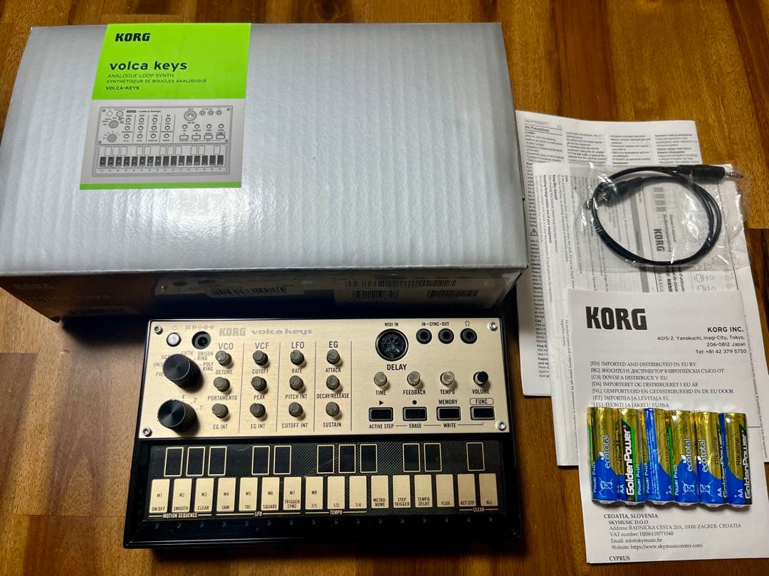 【極美品】KORG volca keys アナログシンセサイザー Amazon | KORG アナログ シンセサイザー volca keys ポリフォニック