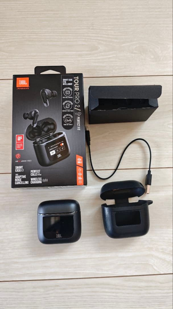 JBL TOUR PRO 2ワイヤレスイヤホン　ブラック　ラバーケース付き Amazon.co.jp: JBL TOUR PRO 2 ワイヤレスイヤホン bluetooth