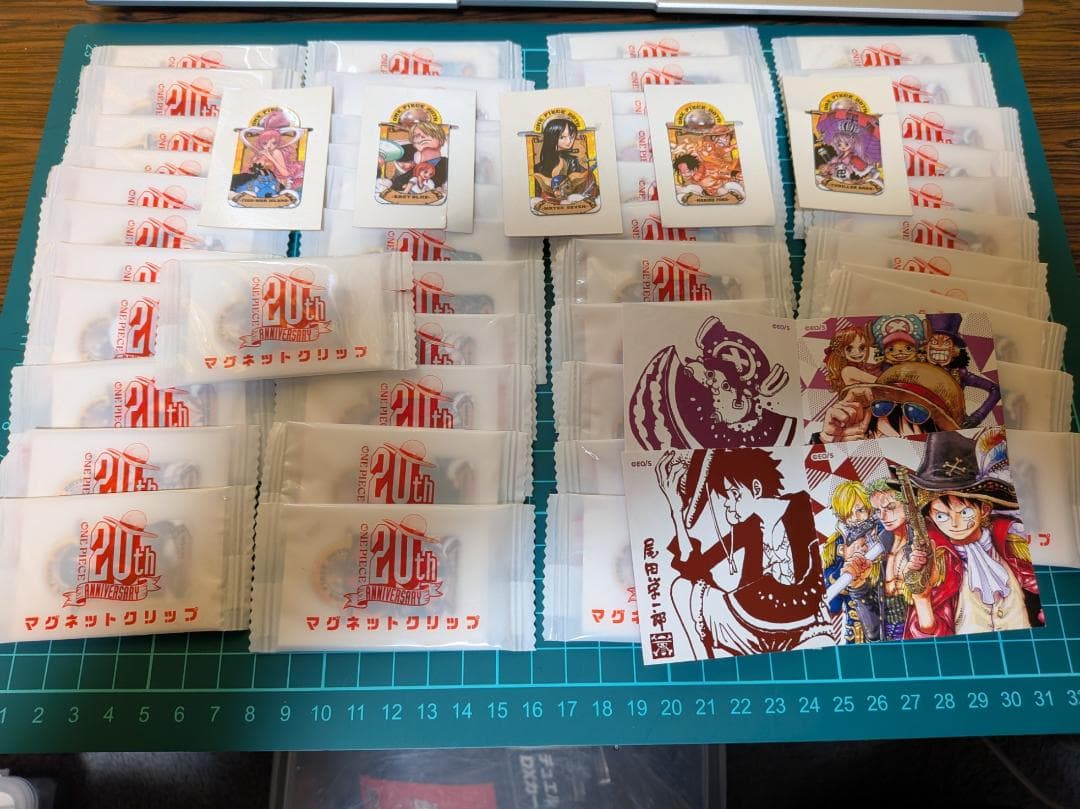 ONE PIECE 20th Anniversary マグネットクリップ 50他 - メルカリ