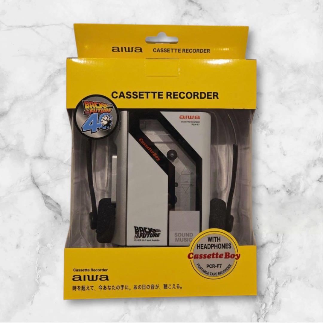 新品未開封 バック・トゥ・ザ・フューチャーのコラボ商品、カセットプレイヤー限定品 バックトゥザフューチャー 40周年 カセットプレーヤー モバイル