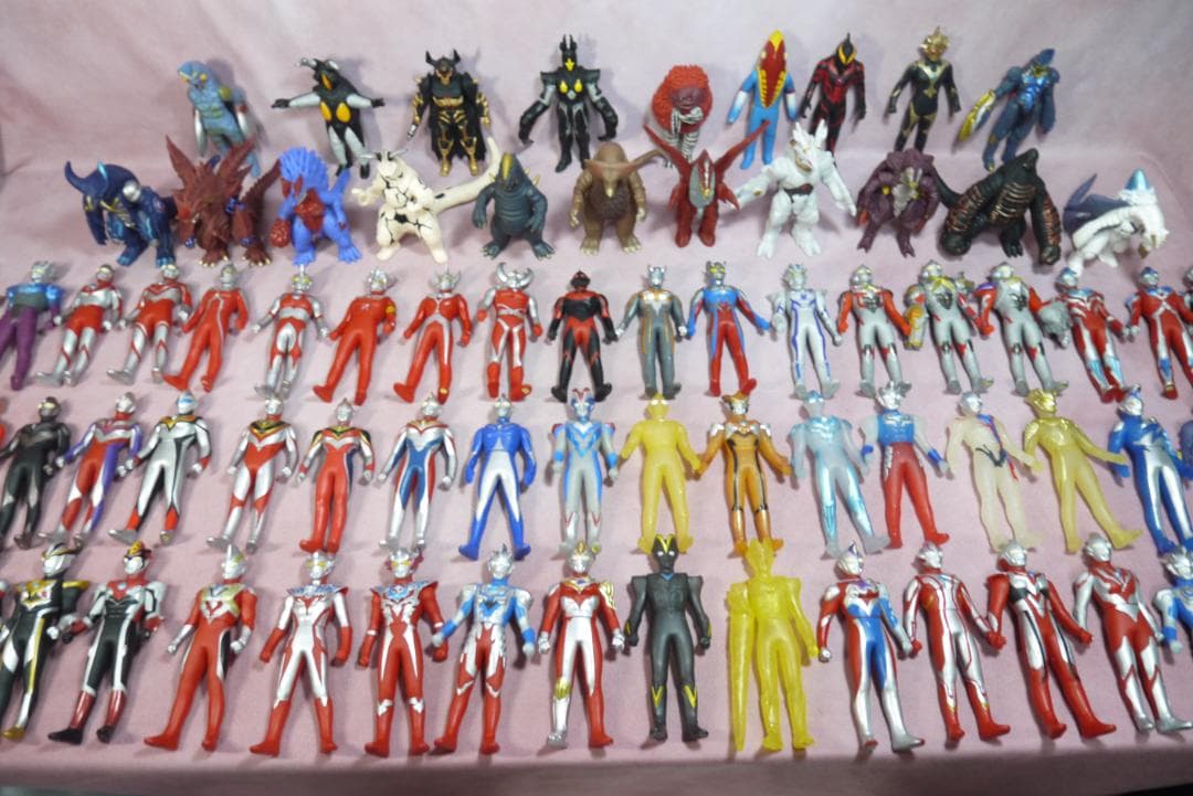 ウルトラヒーローシリーズ500　ウルトラ怪獣シリーズ500　ソフビ　77体 c5687582-s.jpg