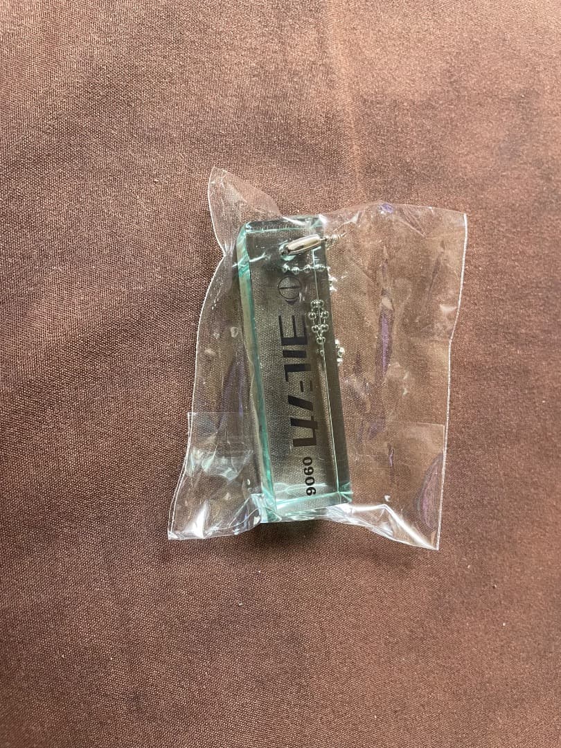 ヨルシカ ルームキーホルダー 0906 盗作(再演)