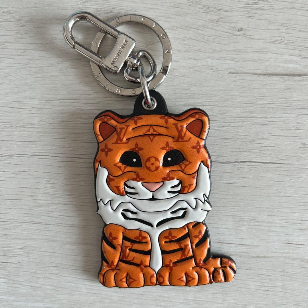 【ピスオ】ルイヴィトン タイガー ポルトクレ モノグラム 正規品 美品 楽天市場】≪新品≫ ルイ・ヴィトン ポルト クレ・タイガー キーリング