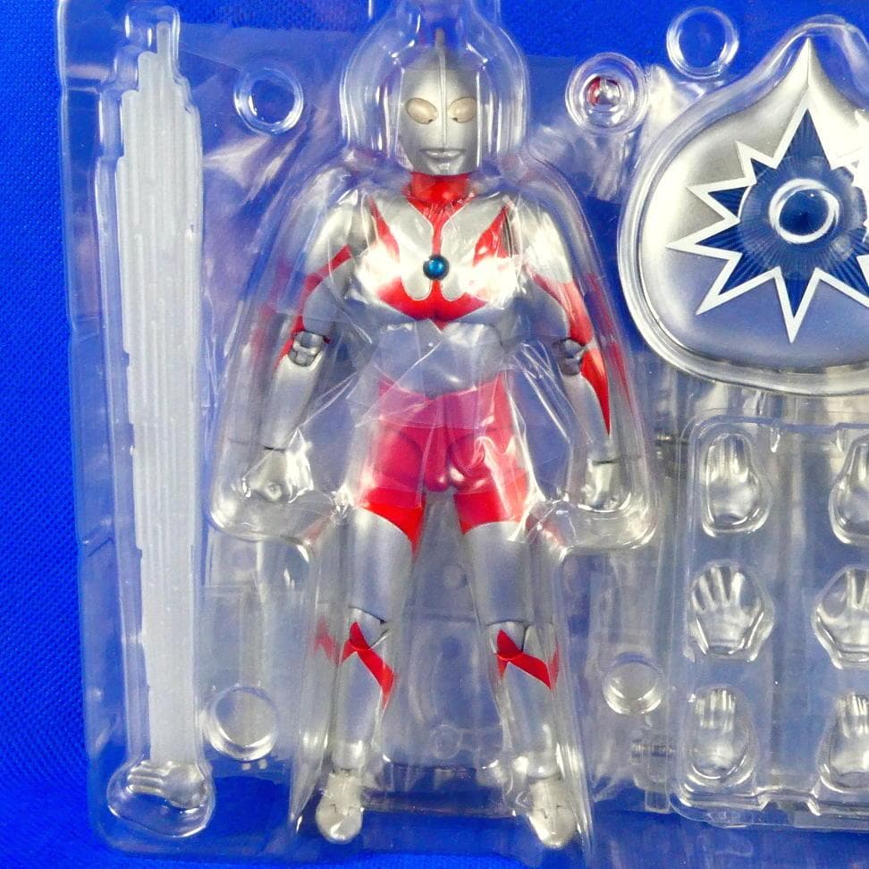 ウルトラマン★５０周年アニバーサリーエディションモデル★S.H.Figuarts