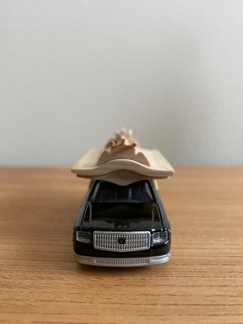 新品 114 トヨタ センチュリー 霊柩車 宮型 改造 木製 ミニカー トミカ