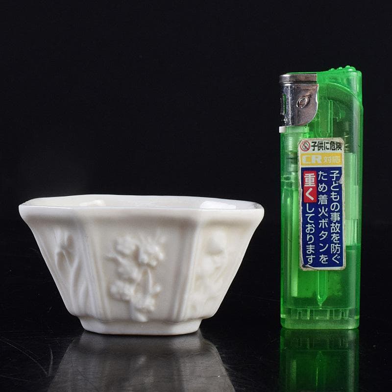 中国 徳化窯白磁 花刻 八角煎茶碗 六客 箱付 M 9027E - メルカリ