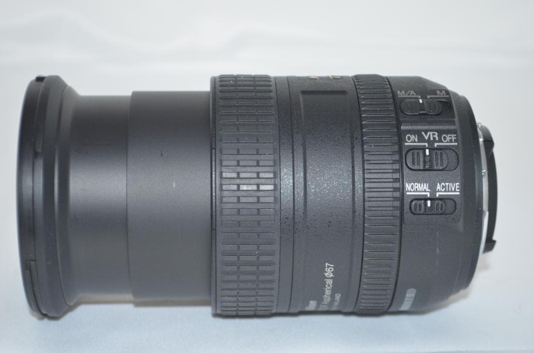 ★極上品★ Nikon DX 16-85mm f3.5-5.6 6G ED VR