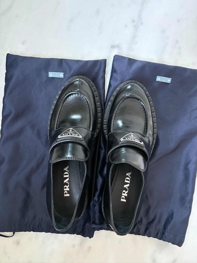 PRADA チョコレート ブラッシュドレザー ローファー 37 1/2 - メルカリ