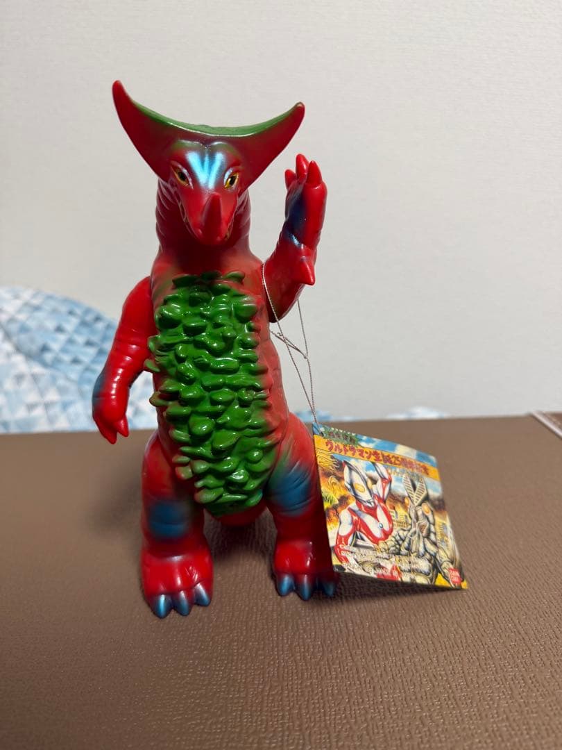 バンダイ ブルマァク ウルトラマン生誕25周年記念 限定復刻版 朱赤