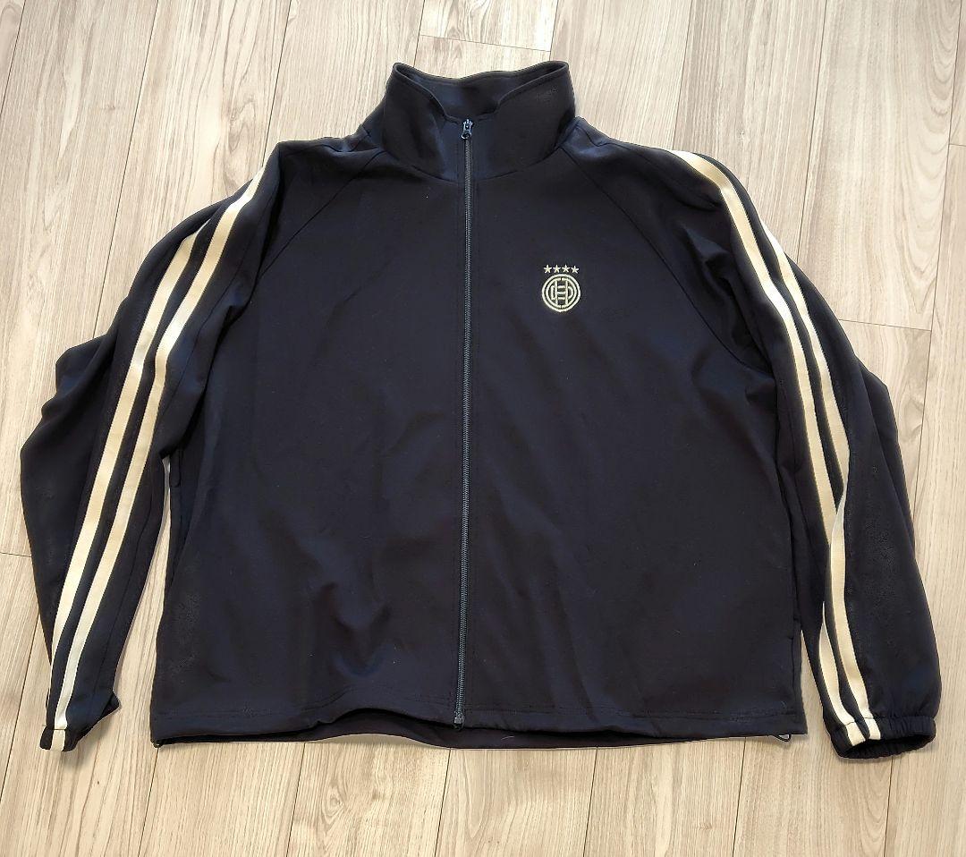 Official髭男dism トラックスーツ 上下セット XLサイズ トラックスーツ (上下セット) – Official髭男dism ONLINE STORE