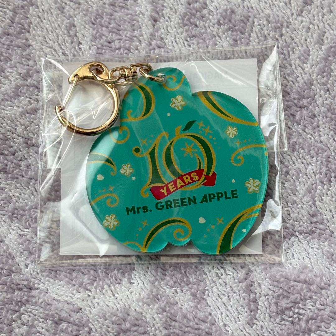 Mrs. GREEN APPLE 10周年記念キーホルダー 新潟限定ver - メルカリ