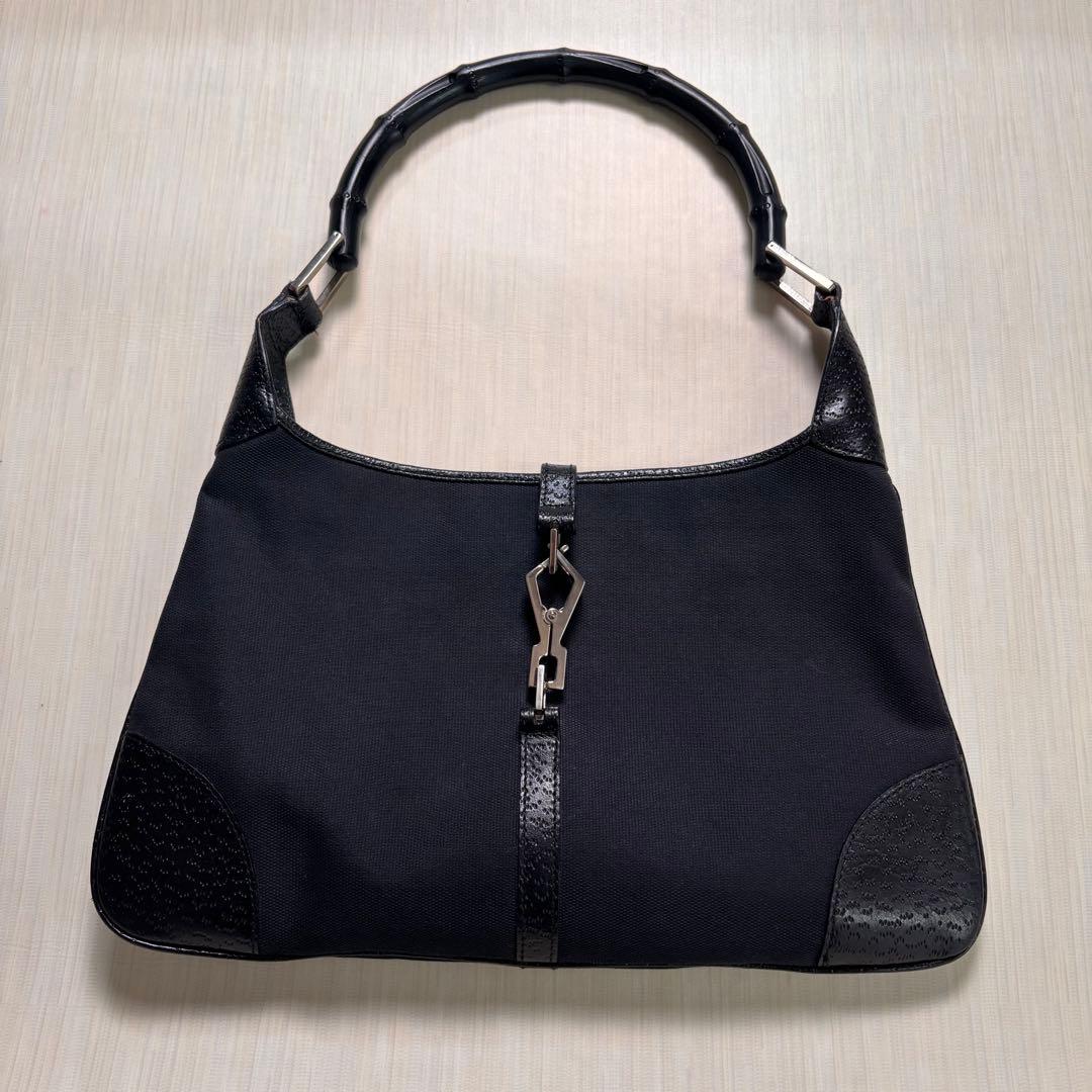 希少品GUCCI バンブーショルダー バッグハンドル キャンバス ブラック GUCCI バンブー GGキャンバス ショルダーバッグ ブラック シルバー