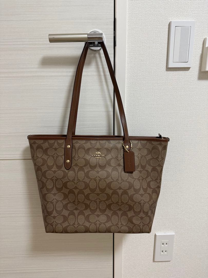 Coach ロゴプリント トートバッグ コーチ アウトレット ハンドバッグ レディース カーゴ トート バッグ