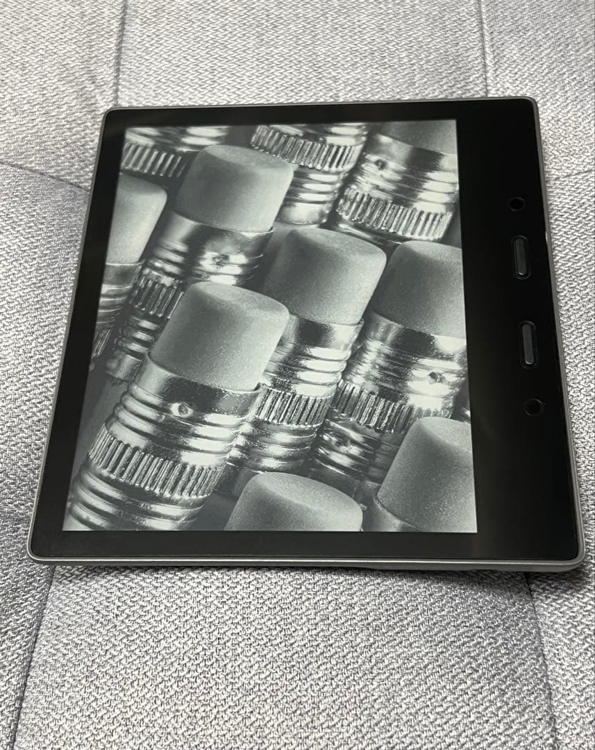 【32GB】Kindle Oasis 電子書籍リーダー 第10世代 ケース付き 新Kindle Oasis発売。色調調節できる“Kindle史上最高のディスプレイ