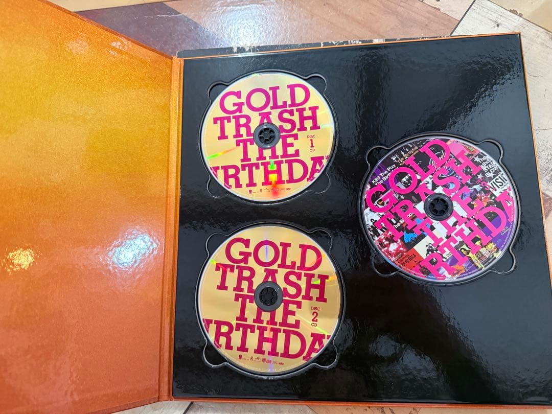 THE BIRTHDAY GOLD TRASH 限定版　シリアルナンバー入り