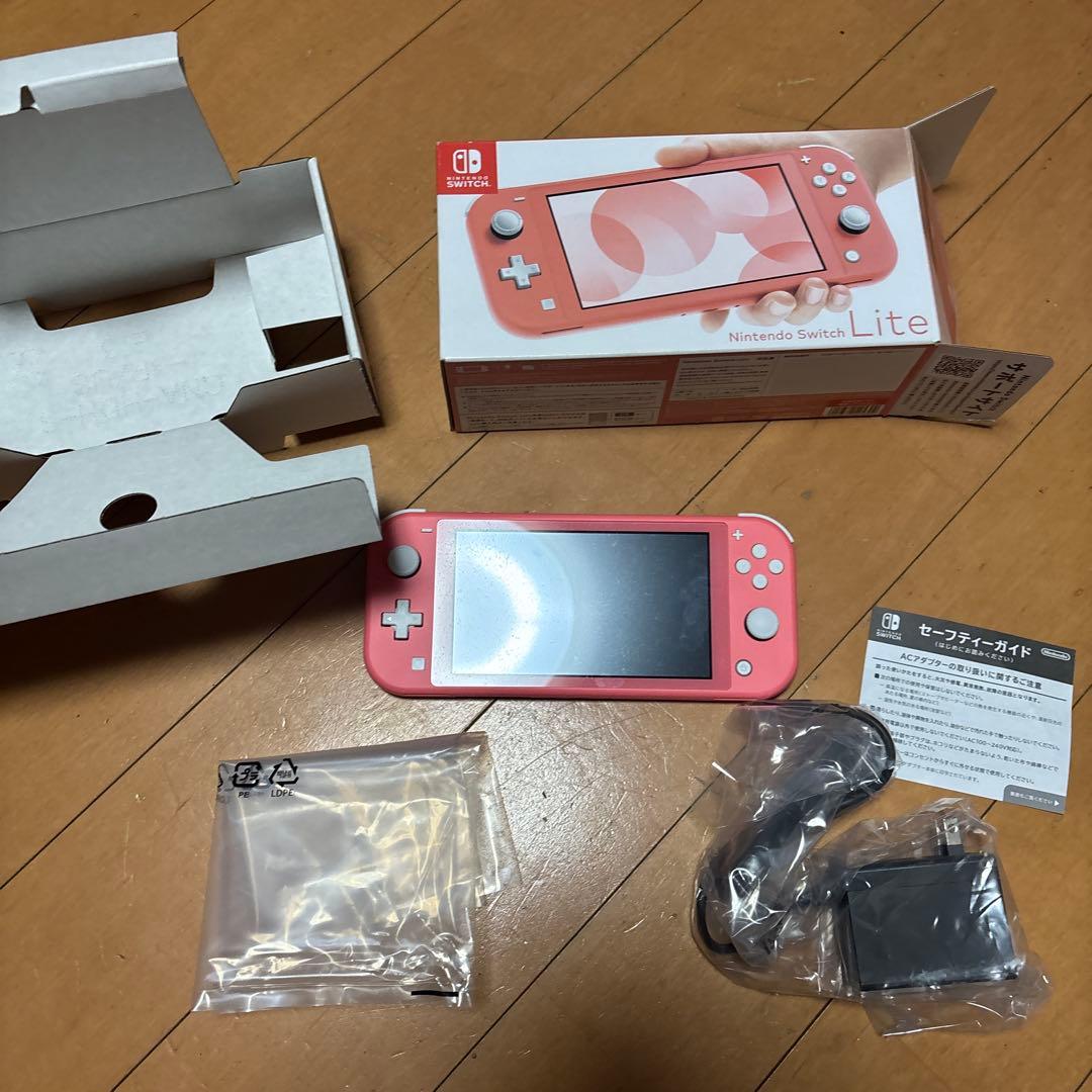 Nintendo Switch LITE コーラル　箱・充電器付き Amazon.co.jp: Nintendo Switch Lite コーラル : ゲーム