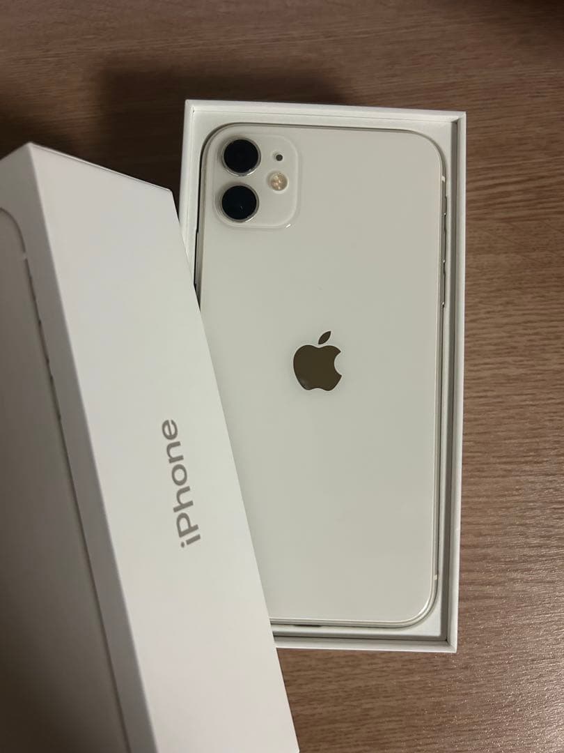 【限定お値下げ中】Apple iPhone11 ホワイト 箱付き 64GB Amazon.com: Apple iPhone 11 64GB, White - Locked Cricket Wireless