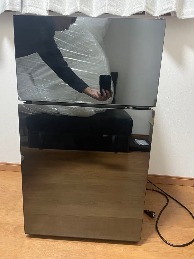 アイリスプラザ 冷凍冷蔵庫 81L ブラック PRC-B082DM-B 送料無料 Amazon.co.jp: アイリスプラザ 冷蔵庫 81L 小型 右開き ミラーガラス